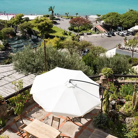 Hotel Casa Antonio Barano dʼIschia