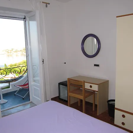 Hotel Casa Antonio Barano dʼIschia